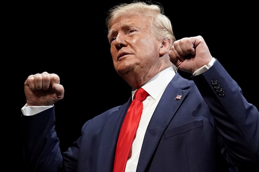 Donald Trump coach millionaires